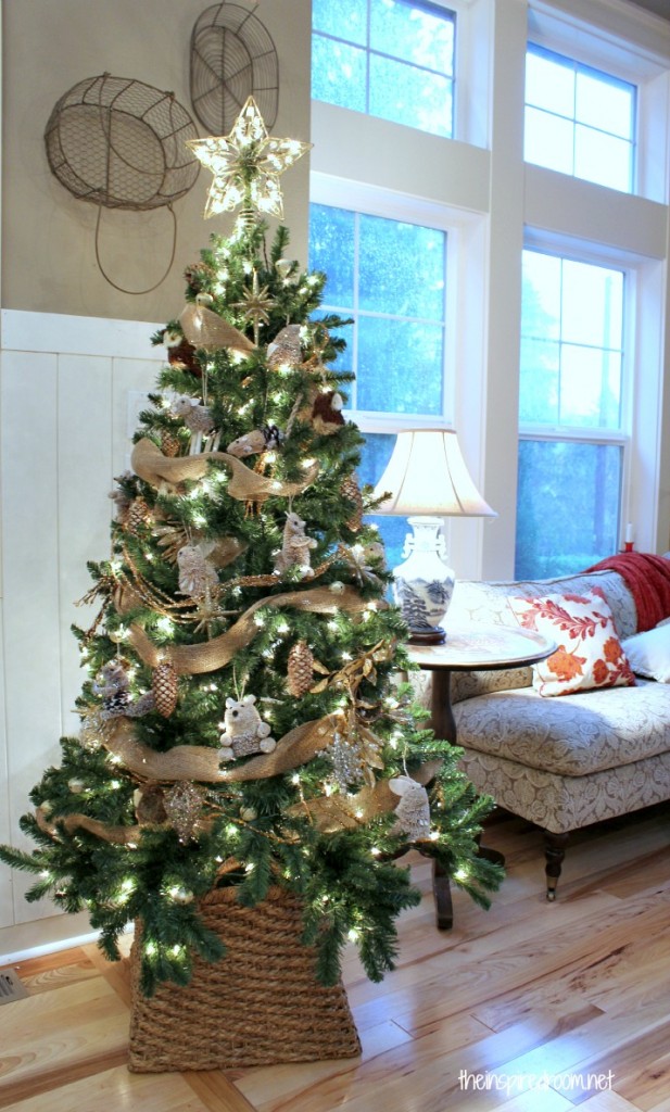 Woodland-Christmas-Tree-Theme