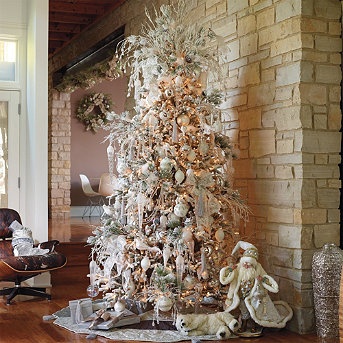 white-christmas-tree-decorating-ideas-otxdiana