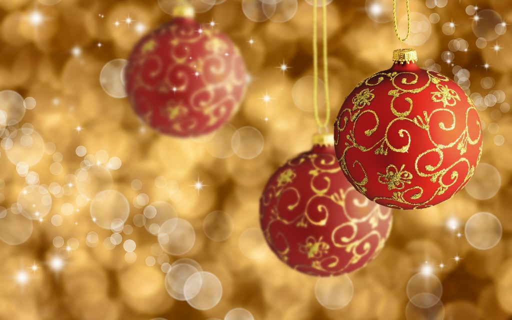 red-christmas-ornaments-wallpaperred-gold-xmas-balls-wallpapers-pictures-xodhpygz
